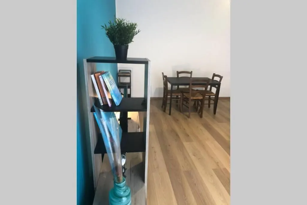 La Maison Bleue Sul Naviglio Corsico 0*,